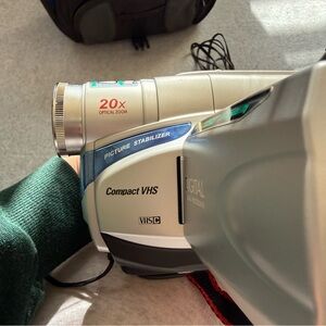 Compact VHS Camcorder with 20x Optical Zoom